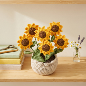 Pot de fleurs tournesol en crochet fait main, décoration amigurumi avec fleur en fil tricoté pour la maison ou le bureau, cadeau décoratif - Product Image 1