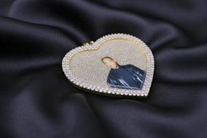 Pendentif photo gravé sur mesure en argent 925, mémoire glacée avec moissanite, plaqué rhodium, bijoux de luxe pour homme - Product Image 5