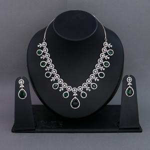 ชุดสร้อยคอเจ้าสาวแบบดั้งเดิม ชุบเงิน ประดับเพชรสีชมพูสไตล์อเมริกัน ดีไซน์หรูหรา สำหรับผู้หญิง ชุดเครื่องประดับงานแต่งงาน - Product Image 3