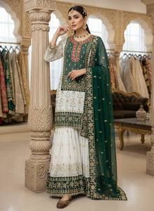Realza la belleza de tu guardarropa con este conjunto de salwar kameez recién lanzado: ropa moderna para fiestas en todas las estaciones. - Product Image 3