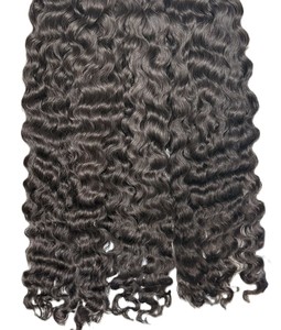 Extensions de cheveux humains bouclés naturels indiens bruts de luxe de 32 pouces, texture douce, tissage à la machine, cheveux longs bouclés noirs naturels, à trame unique - Product Image 3