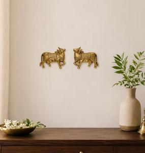Decoración de Pared de Metal con Diseño de Vaca, Hecho a Mano, Tradicional, para Decoración del Hogar, Acabado Dorado, Forma Irregular, Juego de Varias Piezas - Product Image 1