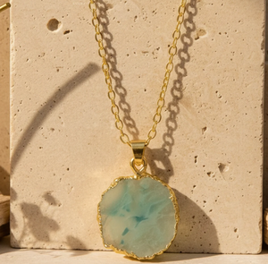 Elegante colgante de resina chapado en oro para el Día de la Amistad, regalos de Navidad, artesanías elegantes, colgante de cadena para fiestas - Product Image 1