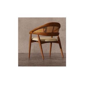 Silla de Madera de Teca en Forma de Media Luna de Excelente Calidad, Personalizada, para Colección de Muebles de Lujo, Disponible a Buen Precio - Product Image 1