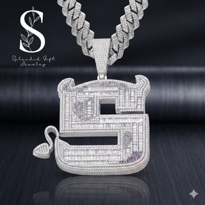 Collar con Colgante de Moissanita Audaz, Plata de Ley 925 Bañada en Oro, Diseño Iced Bling, Estilo Hip Hop, para Fiesta, Rapper, Streetwear, Tendencia de Moda - Product Image 1