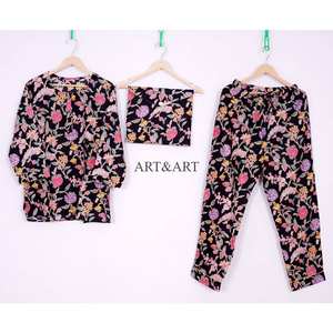 Robe de nuit élégante pour femmes, faite à la main, imprimé floral, 100% coton, respirante, douce, de haute qualité, col rond, ensemble de pyjama, cadeau pour demoiselle d'honneur - Product Image 1