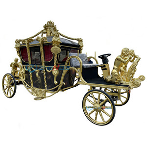 Calèche royale électrique de luxe entièrement dorée sculptée noire pour visites touristiques - Product Image 1