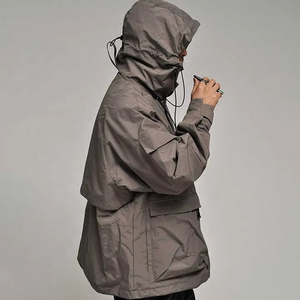 Veste de pluie personnalisée, veste imperméable pour homme, coupe-vent, veste softshell d'extérieur pour homme, fabrication de vêtements de pluie - Product Image 3