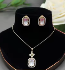 Elegante Conjunto de Collar con Colgante de Diamantes y Pendientes, Cadena Elegante para Mujeres y Niñas, Ideal para Bodas y Celebraciones - Product Image 2