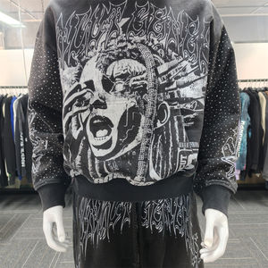 Ensemble deux pièces de survêtement en strass pour hommes, avec short à cordon et sweat à capuche, impression DTG et sérigraphie, vente en gros par fabricant OEM - Product Image 5