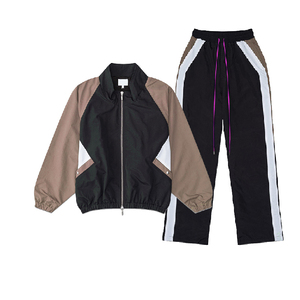 Ensemble de survêtement coupe-vent en polyester tissé sur mesure avec capuche à cordon et motifs personnalisés, ensemble deux pièces pour les groupes cyclistes - Product Image 4