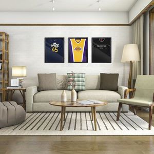 Cornice da Parete in Acrilico Resistente ai Raggi UV per Esporre Magliette di Baseball, Basket, Calcio e Hockey - Product Image 1