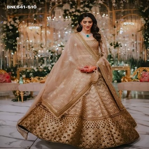 Ropa de boda, nueva llegada, lehenga-choli y dupatta de seda gruesa con lentejuelas y bordados dorados, proveedor de la India. - Product Image 1