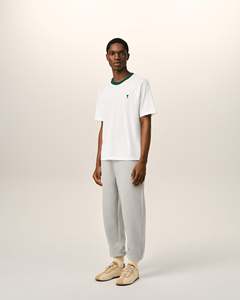 Camiseta Blanca de Corte Regular para Hombre con Cuello Ribeteado en Verde y Logotipo Bordado en la Parte Delantera, Estilo Casual, Manga Corta, Algodón Jersey - Product Image 2
