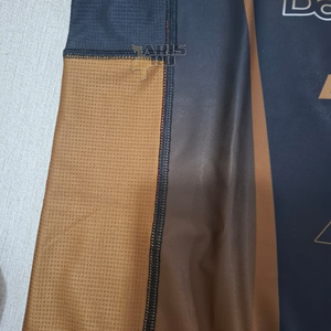 เสื้อรัดกล้ามเนื้อสำหรับฝึกซ้อม MMA แบบไม่ใช้ยีนส์ (NoGi) สำหรับผู้ชาย แขนสั้น ยี่ห้อ Custom BJJ Rash Guard เหมาะสำหรับการต่อสู้ - Product Image 4