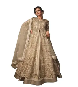时尚的印度和巴基斯坦长库尔塔长裤连衣裙，装饰有水晶玻璃珠石，为婚礼2021工作