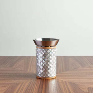 Brûleur à Bakhoor en Métal Incrusté de Nacre de Luxe, Élégant Porte-Encens Arabe Mabkhara pour Oud, Ramadan, Aïd et Décoration Intérieure Haut de Gamme - Product Image 5