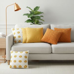 SOGA Ensemble de 6 housses de coussin rétro en velours doré et tricot diamanté orange brûlé, pour un intérieur douillet et décoratif - Product Image 2