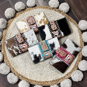 Portefeuilles en cuir de vachette façonnés à la main 2026, motif floral western, porte-cartes en cuir de vache à poils, portefeuille pour femme fait main, pochettes western pour femme - Product Image 5