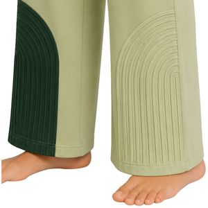 Ensemble pyjama court à manches longues pour femme, vert sauge et vert foncé, pantalon large, vêtements de détente en coton doux, fabrication OEM personnalisée - Product Image 5