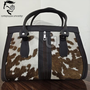 Bolso Tote de Cuero Genuino de Piel de Vaca Hecho a Mano, Bolso de Hombro Estilo Western con Pelo Natural - Product Image 5