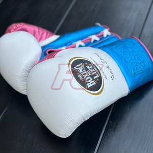 ปรับแต่งนวมชกมวยสำหรับการฝึกซ้อมแบบสปาร์ริง |   เชือกผูกแบบตะขอและห่วง |   ผ้าซับเหงื่อแบบเต็มนิ้ว |   สีตามสั่ง - Product Image 1
