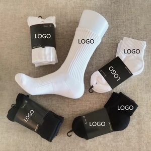 Chaussettes montantes pour hommes personnalisées en gros, blanches, tendance, unies, 100 % coton, séchage rapide, respirantes, antibactériennes, avec doublure en laine, pour la vie quotidienne - Product Image 1