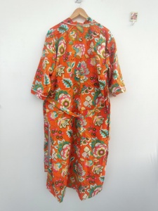 Robe kimono en coton à imprimé floral orange – Style bohème, longue, ouverte sur le devant, avec ceinture à nouer à la taille - Product Image 5