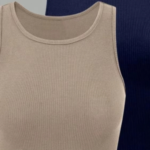 เสื้อครอปแคมิสุดฮิตขายส่งสำหรับผู้หญิง สไตล์ฤดูร้อน ทรงเข้ารูป กระชับรูปร่าง เหมาะสำหรับใส่ลำลอง คุณภาพดีแต่ดูหรูหรา - Product Image 1