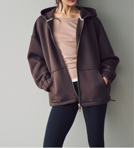 Sudadera con capucha extragrande para mujer con cremallera, forro polar personalizado, hombros caídos, ajuste relajado, estilo casual urbano - Product Image 1