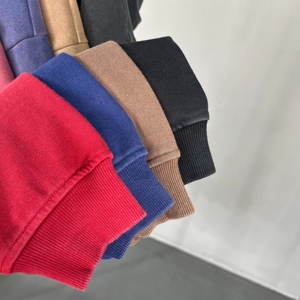 Venta al por mayor: Nuevas tendencias de invierno para hombre, sudadera con capucha extragrande y holgada de 450 g/m², personalizada, estilo vintage, con agujeros rotos y lavado francés. - Product Image 4