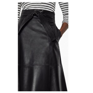 Minifalda Clásica de Cuero Genuino para Mujer, Estilo Urbano de Cintura Alta, Prenda Esencial de Moda con Corte Ajustado y Cómodo - Product Image 3