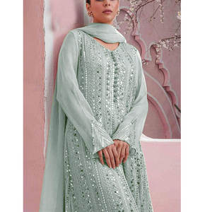 คอลเลคชั่นพิเศษสำหรับวันอีด ชุดสัลวาร์ คามีซสำหรับผู้หญิง รุ่นใหม่ล่าสุด ปี 2025 สำหรับงานปาร์ตี้ ชุดสัลวาร์ คามีซดีไซน์เนอร์ - Product Image 4