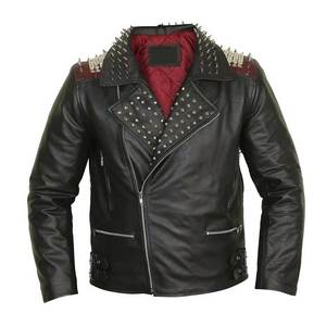Veste de moto en cuir véritable haut de gamme pour femme, style motard tendance avec clous et pointes, coupe ajustée et fermeture éclair de qualité - Product Image 1