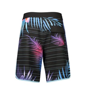 Pantalones cortos deportivos sublimados a rayas, transpirables, de secado rápido, impermeables, para gimnasio, entrenamiento, correr, hacer ejercicio, fitness, casuales. - Product Image 4
