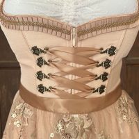 Robe Dirndl pour femme style bavarois, marron beige uni, tissée, écologique, col en V, manches courtes, longueur midi, coupe trapèze, avec tablier, costume folklorique, dentelle