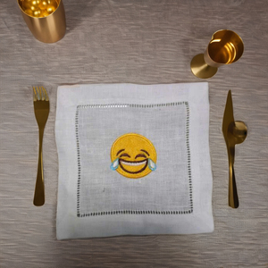 Sous-verres brodés de luxe Motif solide Lavable Marchandises européennes d'exportation Nous acceptons les commandes en grande quantité - Product Image 1