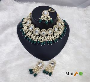 Ensemble de bijoux traditionnels Kundan en or pour femmes, collier et boucles d'oreilles pendantes en perles vert foncé, accessoires de mariage pour la mariée, exportation en gros - Product Image 6