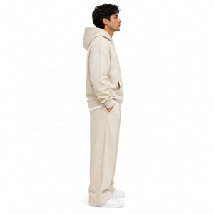Ensemble de survêtement beige à capuche pour homme – Sweat-shirt et pantalon de jogging pleine longueur de couleur unie avec poches latérales, coupe décontractée et ample - Product Image 4