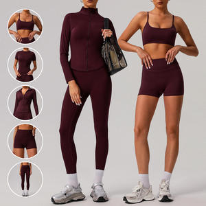 ชุดโยคะ 3 ชิ้น สีเบอร์กันดี เสื้อครอปไร้สายแบบ Racerback เอวสูง กางเกงขาสั้นเอวยางยืด ระบายอากาศได้ดี ซับเหงื่อ - Product Image 1