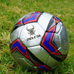 Balón de Fútbol Personalizado de Cuero Suave, Venta al Por Mayor, Bajo MOQ, Color Sólido - Product Image 6
