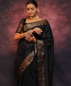 SAREE DE SEDA BANARASI CON TRABAJO DE JACQUARD EN TENDENCIA, CON BLUSA SIN COSTURAR, NEGRO, LARGO HASTA EL SUELO, CAIMIENTO REGULAR, ÉTNICO, PARA BODA - Product Image 4