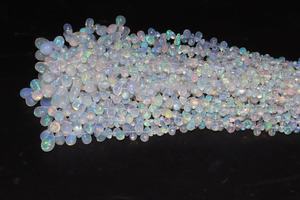 Perles éthiopiennes Welo Opal Brins de 17 pouces pour la fabrication de bijoux Forme de gouttes lisses avec des perles de pierre d'opale éthiopienne - Product Image 2
