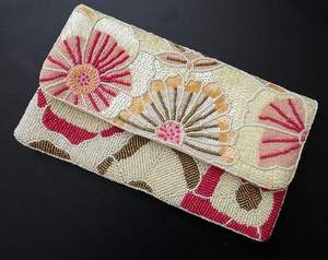 Pochette de luxe brodée à la main avec des perles de cristal, sac à main portable au toucher parfait - Product Image 6