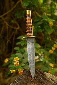 Cuchillo Bowie de Caza Hecho a Mano de Acero Inoxidable con Borde Dentado, de Alta Calidad, con Funda de Cuero, para Exteriores, Venta al Por Mayor Personalizada OEM - Product Image 2