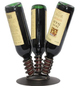 Soporte único para botellas de vino de metal estilo industrial con resorte en espiral para 3 botellas. Disponible a precios de mayorista. - Product Image 1