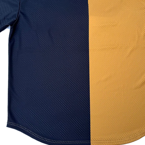 Camiseta de Béisbol Negra Alpha para Hombre, Personalizada, de Alta Calidad, con Logotipo Griego Personalizado, con Botones, Negra y Dorada, para Fraternidad Deportiva - Product Image 6