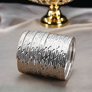 Bracelets en argent plaqué en gros, bracelets tendance, bracelets traditionnels en argent plaqué, bracelets en argent personnalisés, bracelets en laiton argenté - Product Image 3