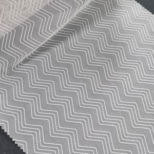 Tissu en dentelle extensible léger à motif zigzag géométrique 121 cm en nylon et élasthanne tricoté pour lingerie, robes et vêtements de mariage - Product Image 1