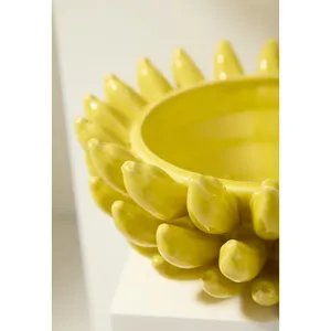Vase à fleurs en métal fait main tendance mondiale, décoration d'intérieur moderne et minimaliste, vase à fleurs en céramique fait main avec forme irrégulière - Product Image 4